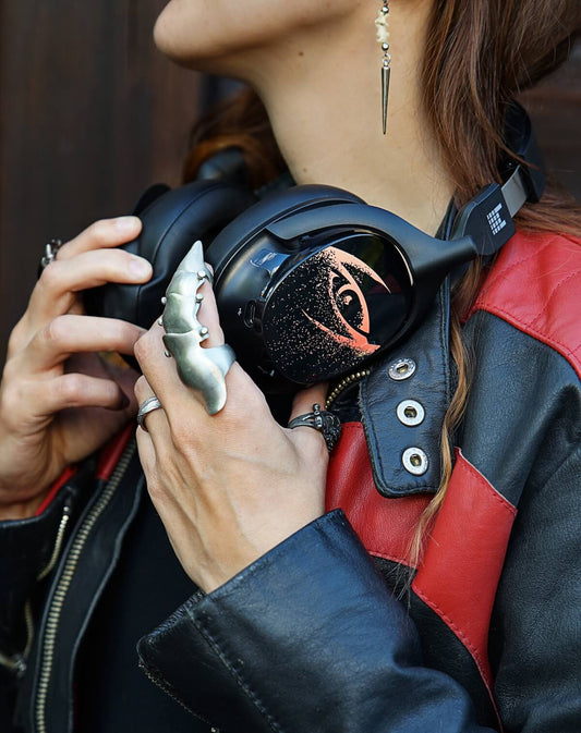 Wired vs. Wireless Headphones: Which Should You Buy?