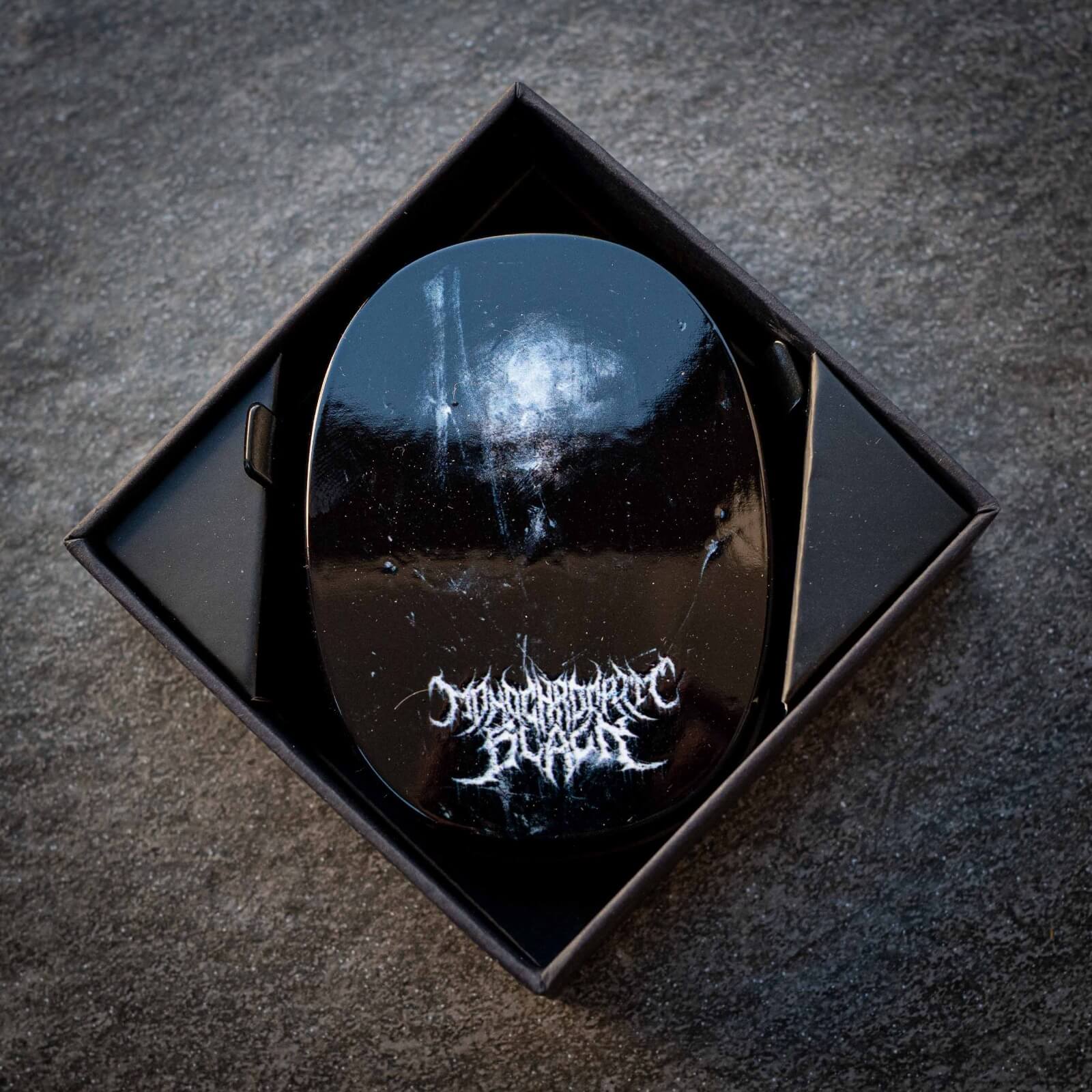 Monochromatic Black Shells - Heavys